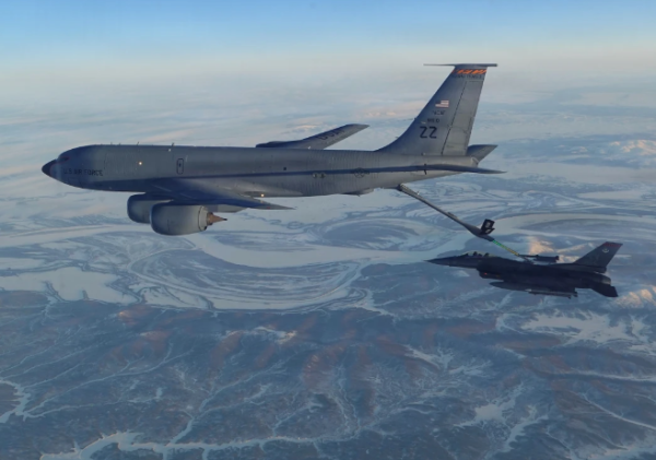 U.S. military plane crashes in Iraq, officials say